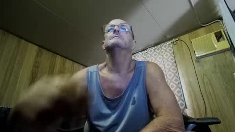 Snapshot of maximus_oreally chatting on 4, 2, 2025 Max online show from 4, 2, 2025
