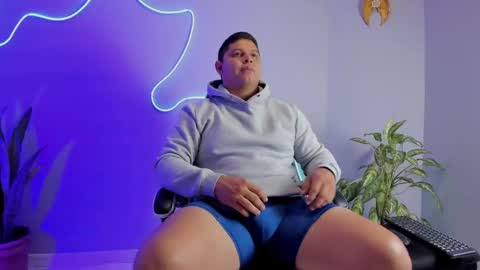 Snapshot of maximussteel_ chatting on 2, 10, 2025 Maximus online show from 2, 10, 2025