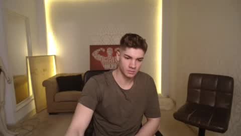 MaxKaiden online show from 9, 3, 2025