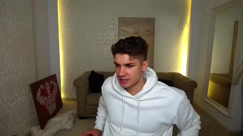 MaxKaiden online show from 30, 9, 2025