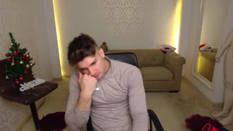 MaxKaiden online show from 17, 12, 2025