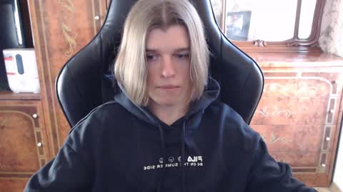 Max online show from 22, 2, 2025