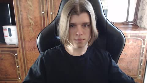 Max online show from 23, 2, 2025