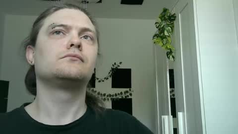 Snapshot of maxs_93 chatting on 7, 7, 2026 maxs_93 online show from 7, 7, 2026