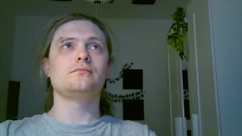 Snapshot of maxs_93 chatting on 3, 8, 2026 maxs_93 online show from 3, 8, 2026