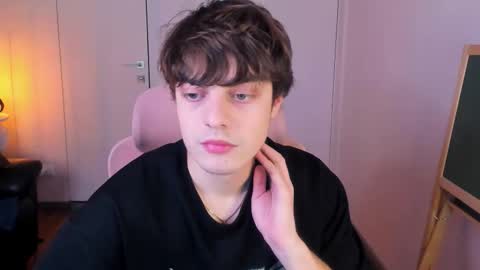 Max online show from 7, 3, 2026