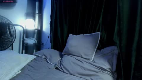 Snapshot of maxximus_10 chatting on 5, 12, 2025 maxximus_10 online show from 5, 12, 2025