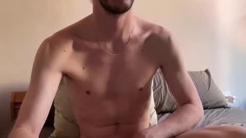 MaxXxurbate online show from 7, 4, 2026