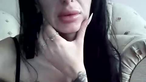 maya_harvey96 online show from 5, 3, 2026