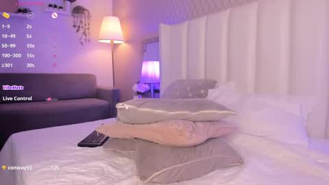 Snapshot of mayacardenas chatting on 27, 12, 2024 Maya online show from 27, 12, 2024