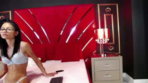 Snapshot of mayaleey chatting on 3, 8, 2026 Maya online show from 3, 8, 2026