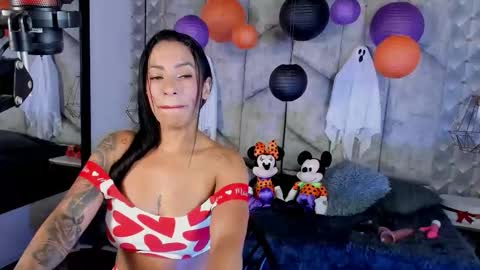Snapshot of mayarusell01 chatting on 22, 10, 2025 Nicolle Ruselle   Hello my lovely  schedule for great fun from  630 am and end 800 pm Colombian time I wait for you online show from 22, 10, 2025