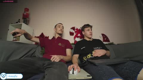 Snapshot of maygly chatting on 6, 1, 2025 Slava and Alextatto online show from 6, 1, 2025