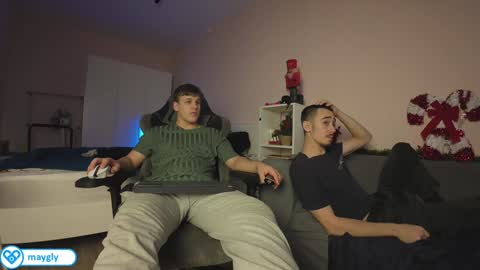 Snapshot of maygly chatting on 10, 1, 2025 Slava and Alextatto online show from 10, 1, 2025