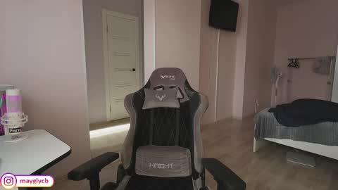 Snapshot of maygly chatting on 15, 10, 2025 Slava and Alextatto online show from 15, 10, 2025