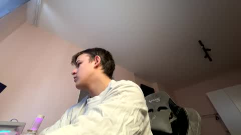 Snapshot of maygly chatting on 7, 2, 2026 Slava and Alextatto online show from 7, 2, 2026