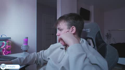 Snapshot of maygly chatting on 10, 3, 2026 Slava and Alextatto online show from 10, 3, 2026