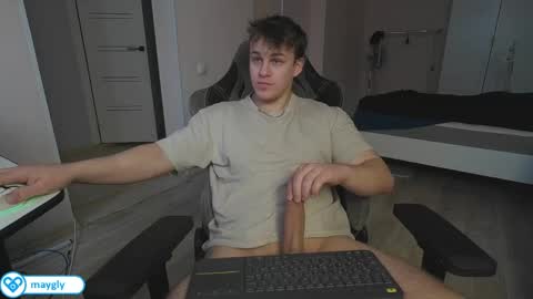 Snapshot of maygly chatting on 29, 3, 2026 Slava and Alextatto online show from 29, 3, 2026