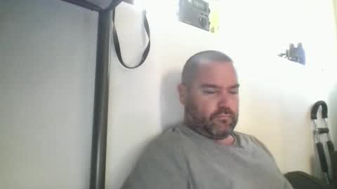 Dad bod 43 online show from 24, 3, 2026