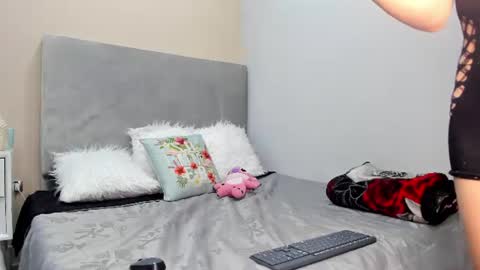 Snapshot of mayteminaj chatting on 12, 6, 2026 mayte online show from 12, 6, 2026