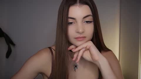 Snapshot of mayttease chatting on 19, 11, 2025 mayttease online show from 19, 11, 2025