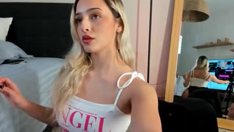 Snapshot of mazekyn chatting on 22, 2, 2026 mazekyn online show from 22, 2, 2026