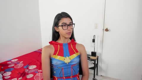 Snapshot of mazikeen_18 chatting on 28, 5, 2026 mazikeen_18 online show from 28, 5, 2026