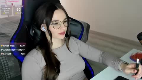 Snapshot of mcfly_11 chatting on 9, 3, 2025 mcfly_11 online show from 9, 3, 2025