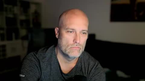 Snapshot of mcinside chatting on 5, 11, 2025 mcinside online show from 5, 11, 2025