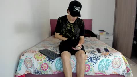 mcloviin_ online show from 27, 2, 2026