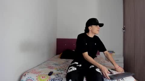 mcloviin_ online show from 28, 2, 2026