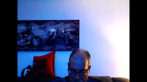 me at home online show from 21, 11, 2025