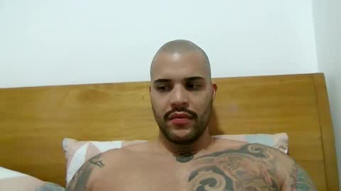 Snapshot of medellindrak chatting on 8, 1, 2025 filippoae online show from 8, 1, 2025