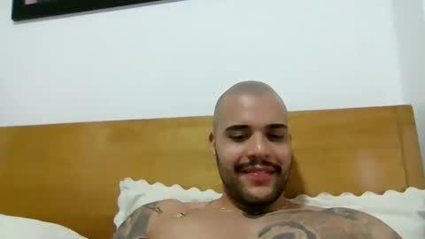 Snapshot of medellindrak chatting on 9, 2, 2025 filippoae online show from 9, 2, 2025