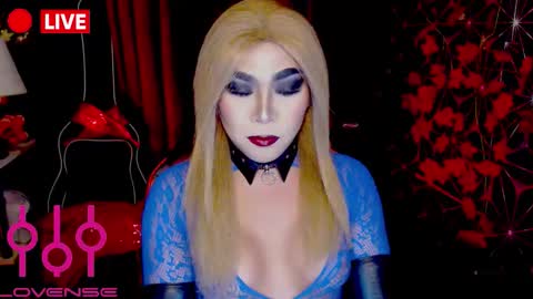 THE QUEEN ALPHA   Queen Medusa Prey online show from 19, 11, 2025