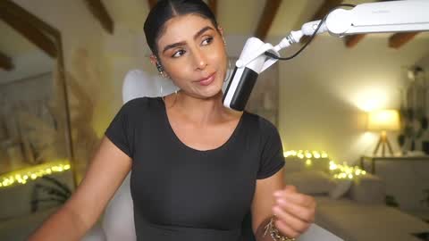 Andrea  online show from 23, 1, 2025