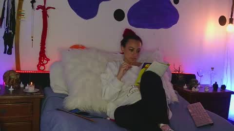 Megan online show from 24, 9, 2025