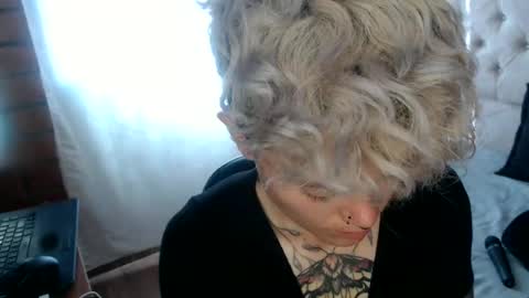 Megan and sophi online show from 21, 6, 2026