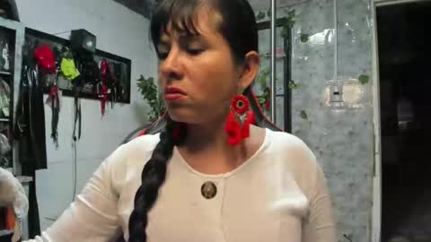 megan grace 20 online show from 30, 1, 2025