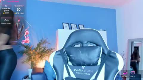    online show from 8, 7, 2026