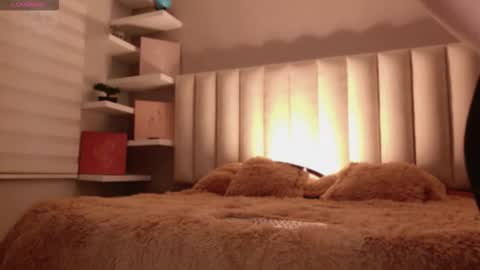     online show from 8, 10, 2025