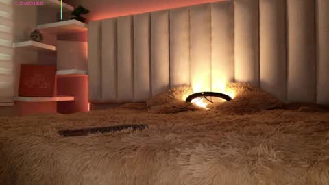     online show from 25, 11, 2025