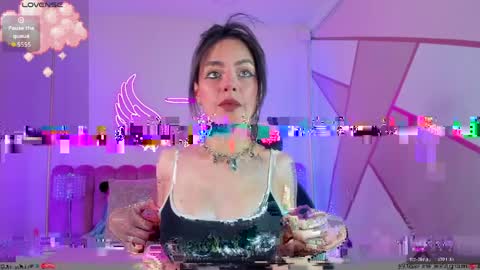 Snapshot of megan_shyne chatting on 4, 4, 2026 megan_shyne online show from 4, 4, 2026