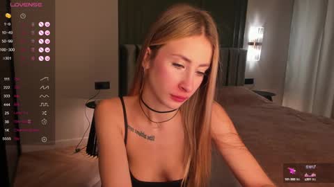 Stacy UTC 700   0800am-0200pm  online show from 17, 12, 2024