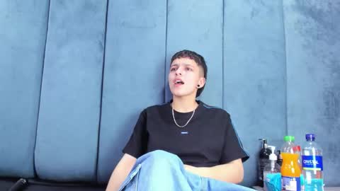 megan_thompsonn_ online show from 22, 3, 2026