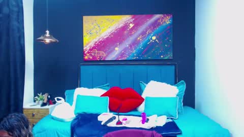 M E G A N   online show from 21, 2, 2025