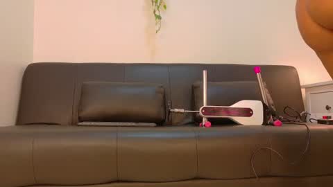 Snapshot of meganlovee__ chatting on 28, 7, 2026 MEGAN online show from 28, 7, 2026