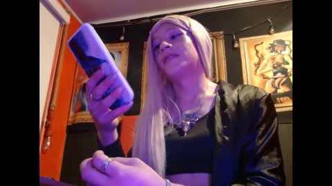 megannixx online show from 7, 10, 2025
