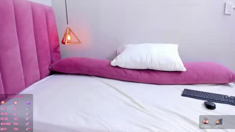 Megan  online show from 26, 11, 2025