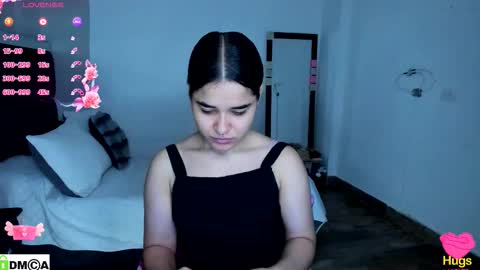 Snapshot of meganxue18 chatting on 28, 10, 2025 Megan Xue online show from 28, 10, 2025